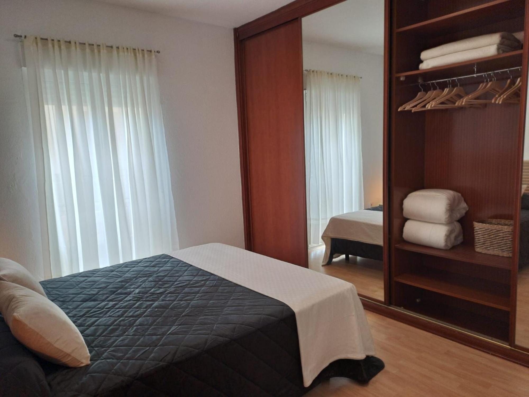 Apartamento Compartido Hab Privadas Playa De La Caleta Cadiz Exterior photo