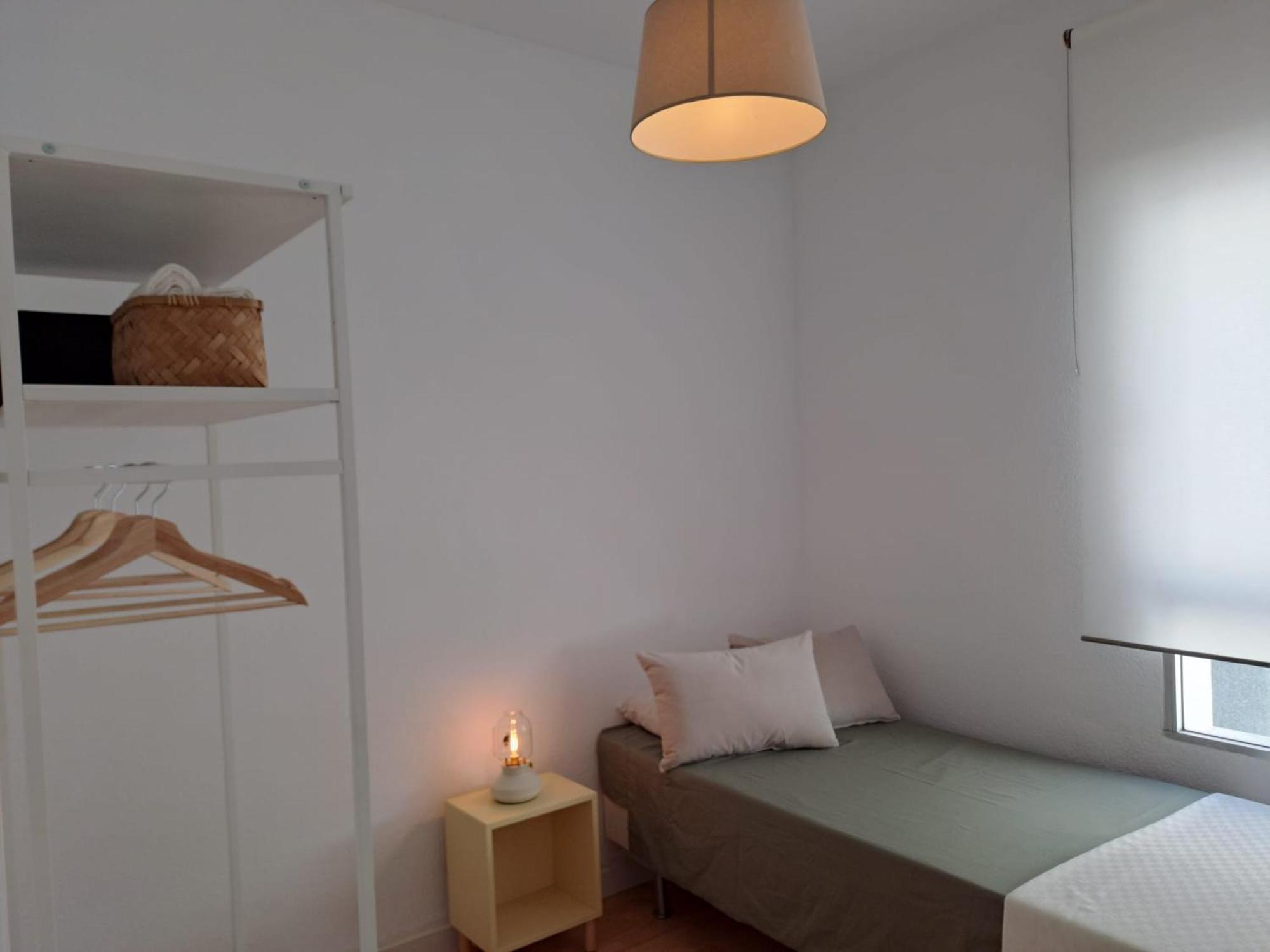 Apartamento Compartido Hab Privadas Playa De La Caleta Cadiz Exterior photo