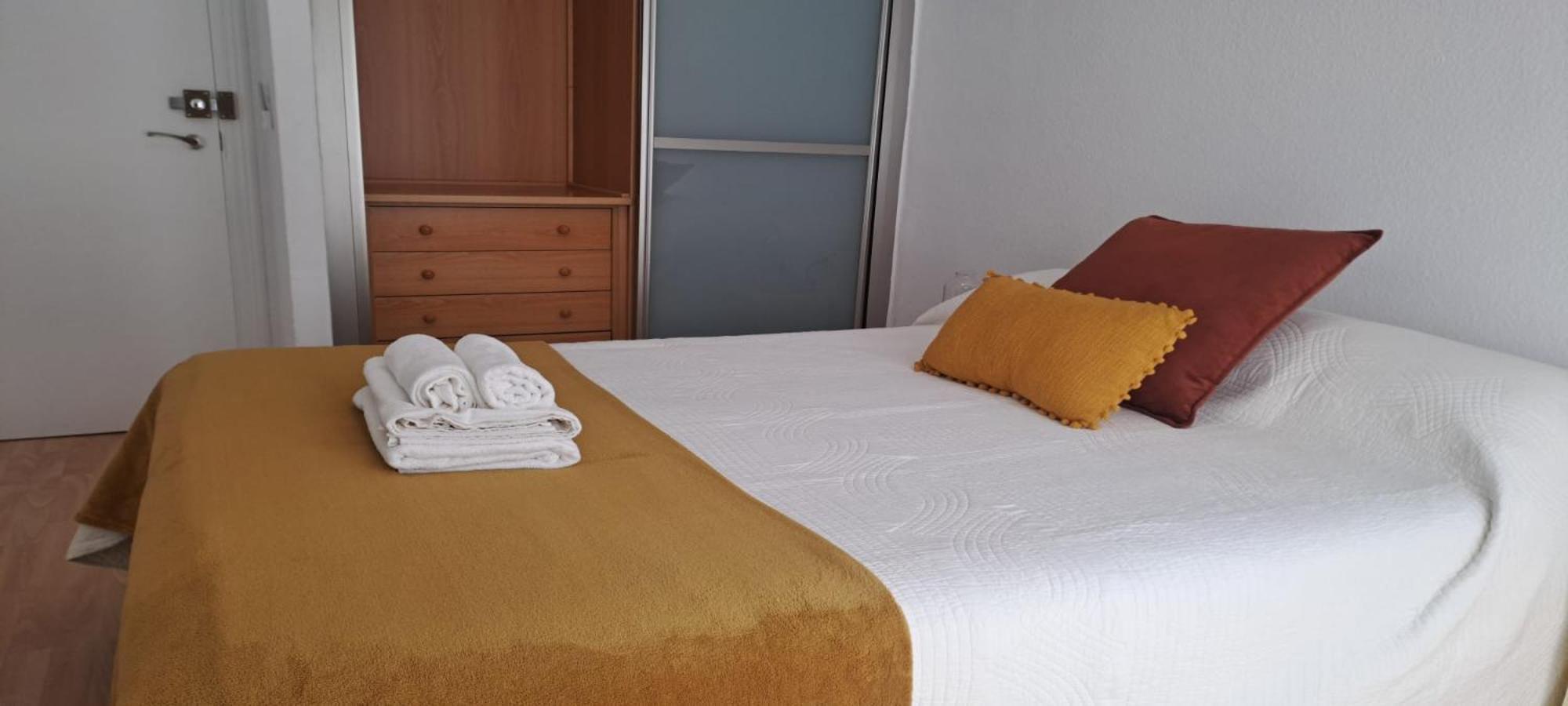 Apartamento Compartido Hab Privadas Playa De La Caleta Cadiz Exterior photo